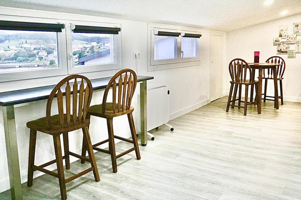 Seating area, Dining area