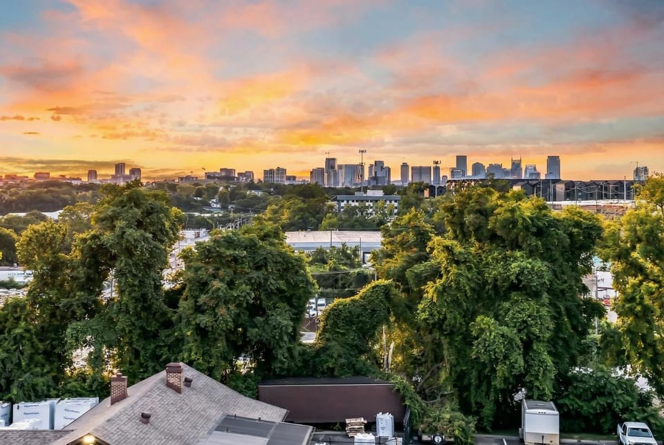 Game Room & Rooftop Deck at Downtown Nashville House in Nashville