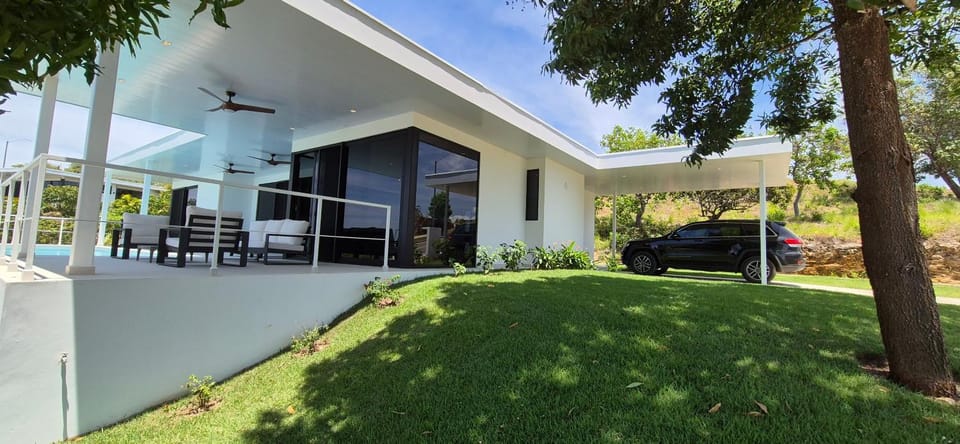 Property building, Patio, Garden