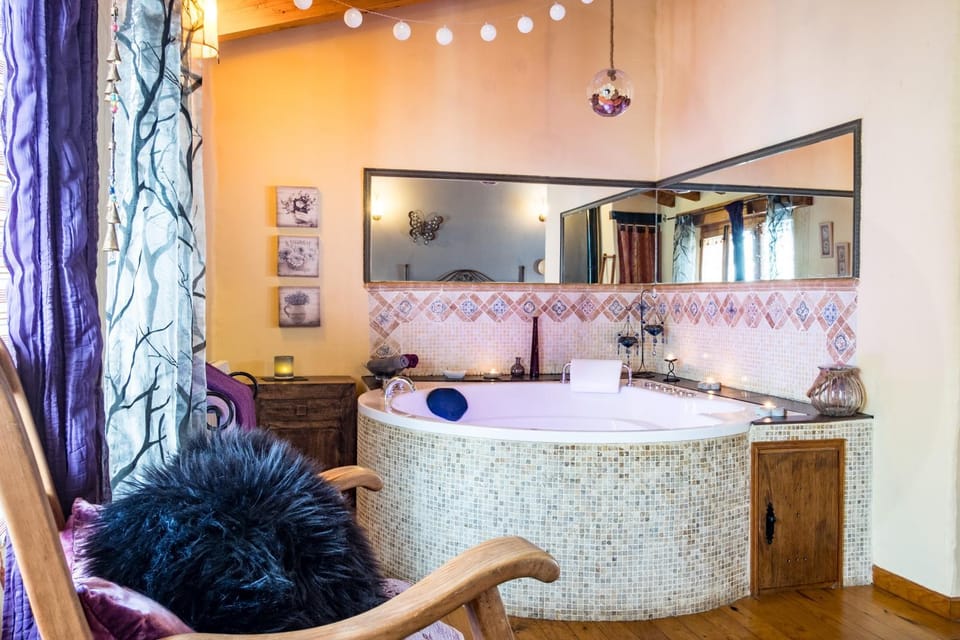 Bathroom, Living room