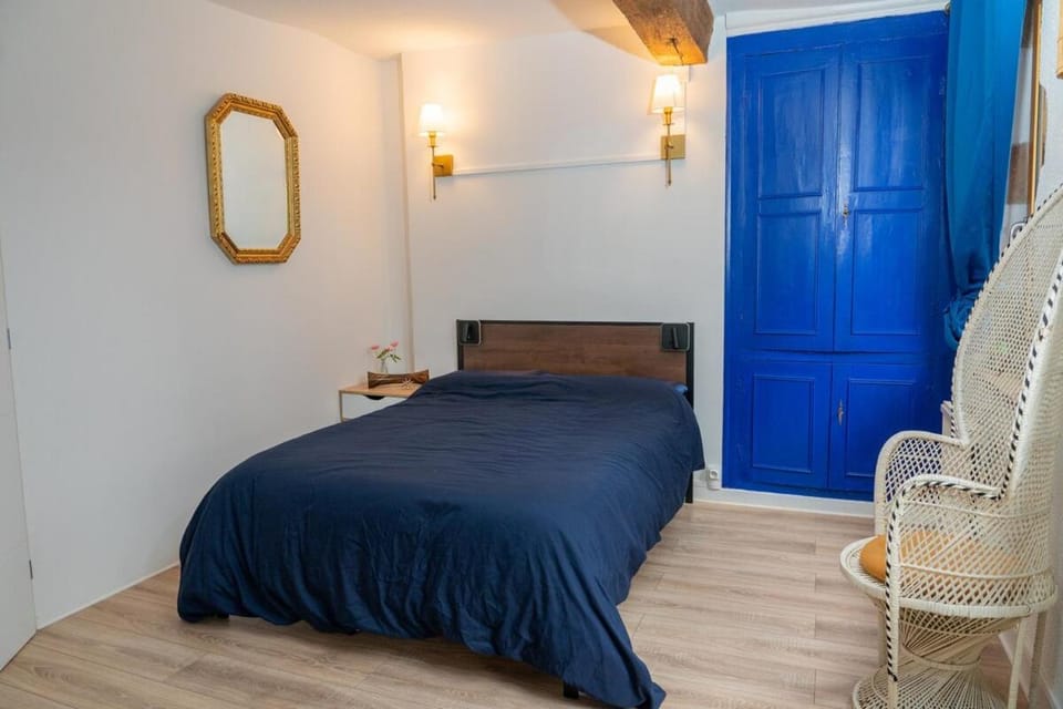 Bed, Bedroom, wardrobe