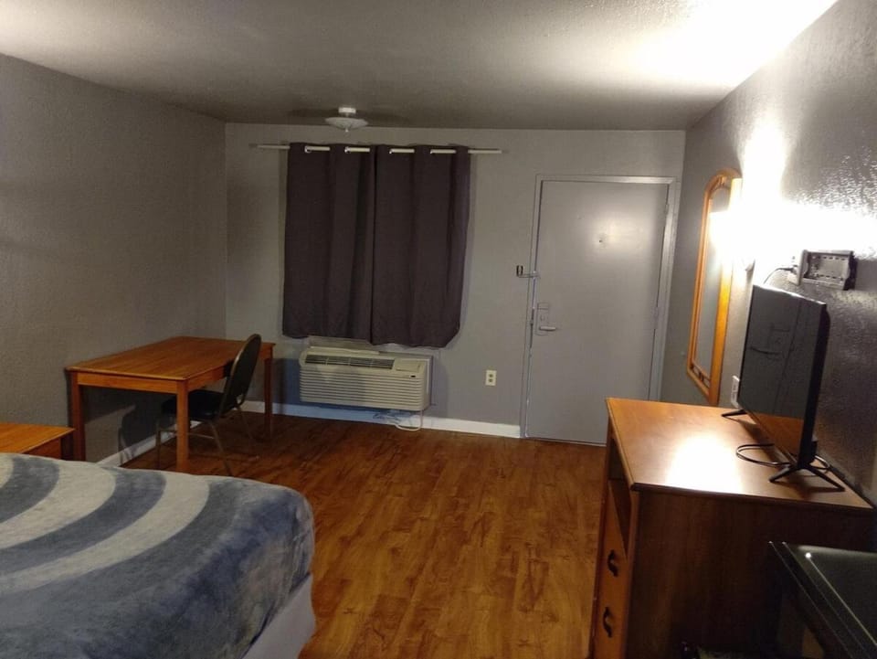 1 King Beds Hotel Studio 103 Apartment in Texas