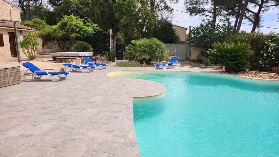 Shower, BBQ facilities, Balcony/Terrace, Spa and wellness centre/facilities, Pool view, Swimming pool, Sunset, Open Air Bath, internet, pet friendly, sunbed