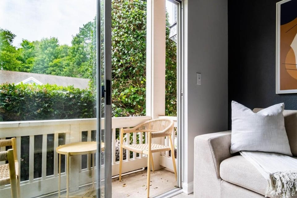 The Durham Vibe 8714 Apartment in Durham