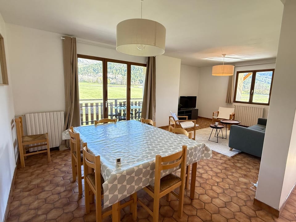 T4 le pont long Apartment in Barcelonnette