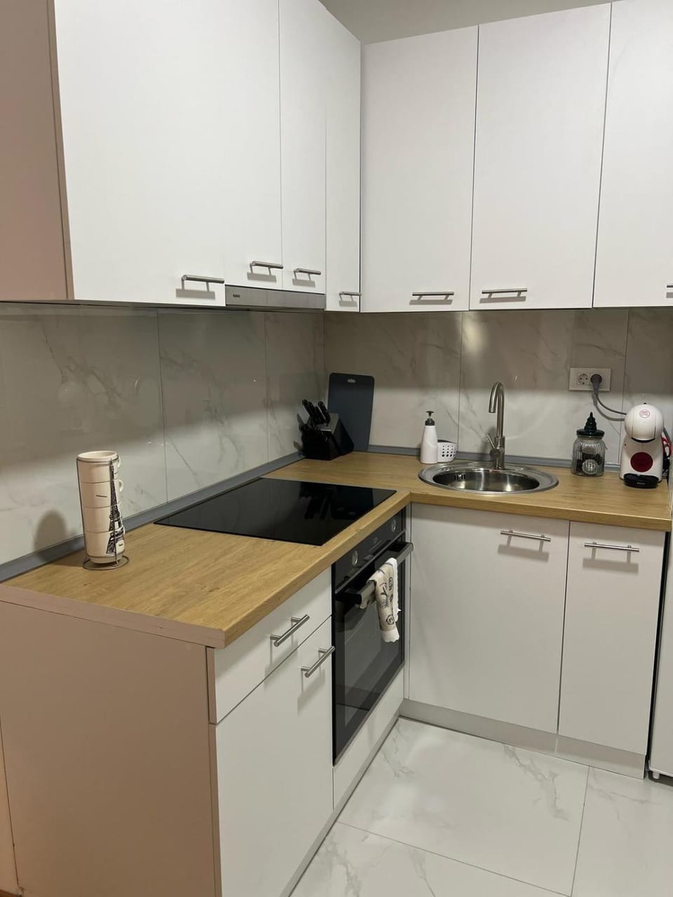 Coffee/tea facilities, Kitchen or kitchenette