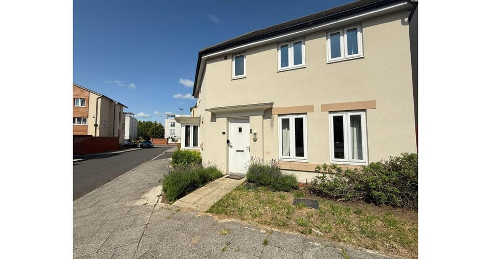 Property building, Street view