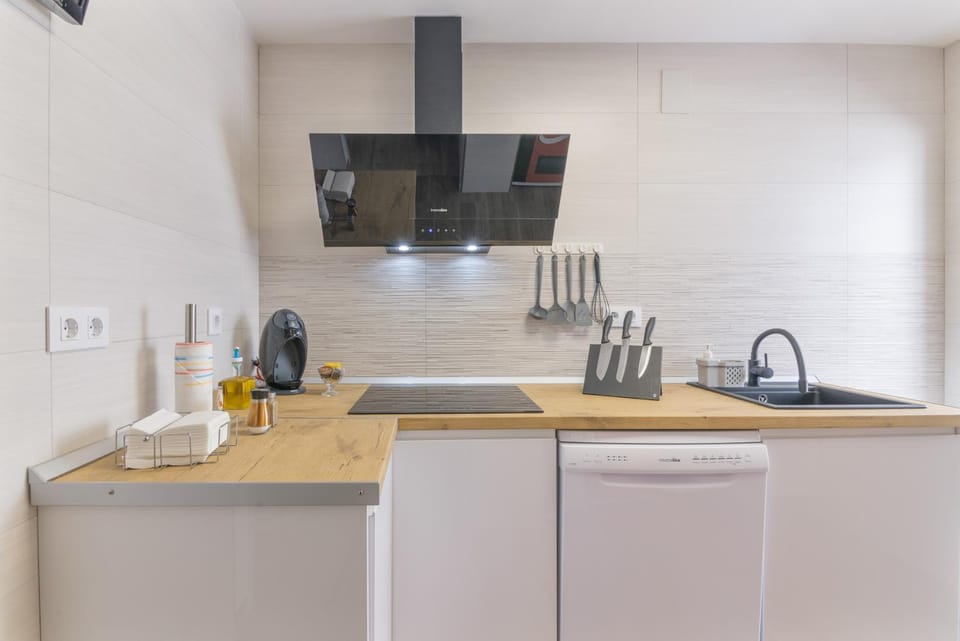 Kitchen or kitchenette, Living room