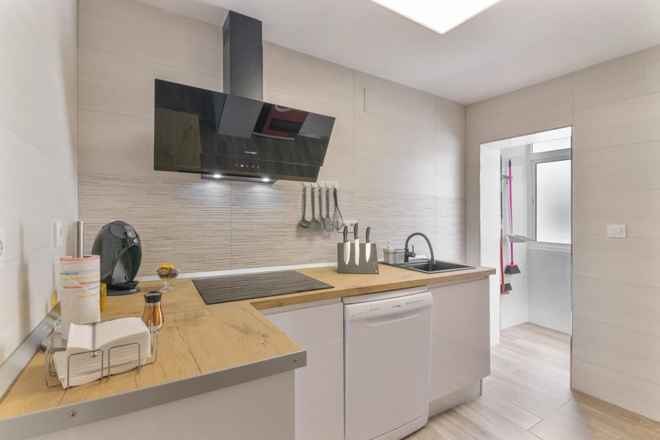 Kitchen or kitchenette, Living room
