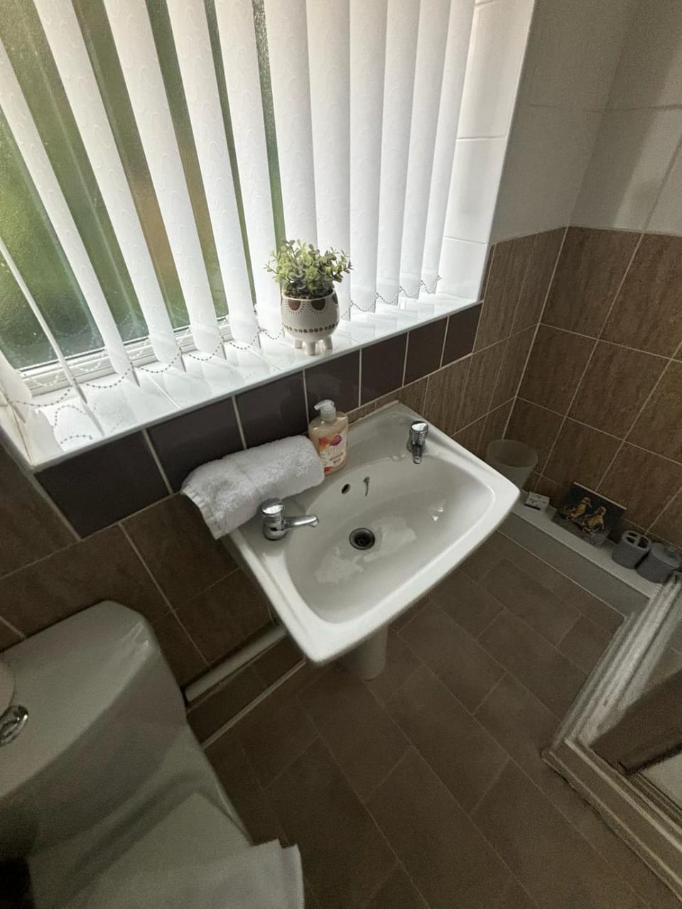 Charming Home in Merseyside, sleeps 7 House in Liverpool