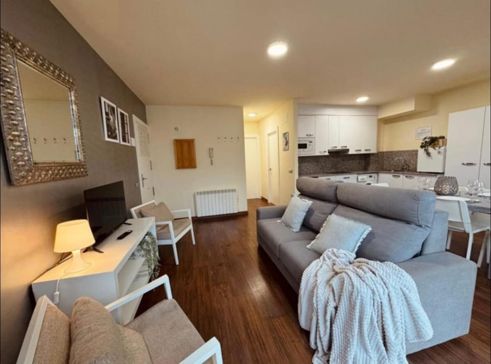 Kitchen or kitchenette, Living room, Dining area