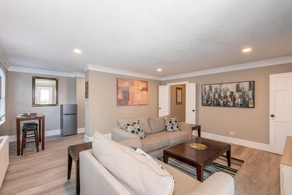 High Rise Downtown Condo with Skyline View House in Atlanta