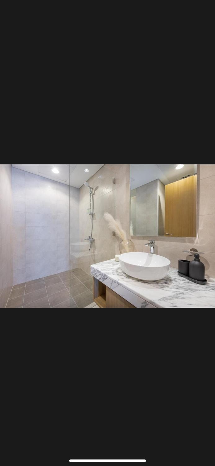 Modern 2 BDR Apartment in Business Bay, Ocean & Burj AlArab Stunning View Apartment in Dubai