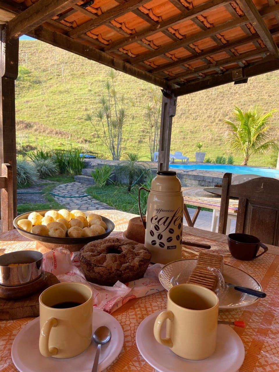 Coffee/tea facilities, Dining area