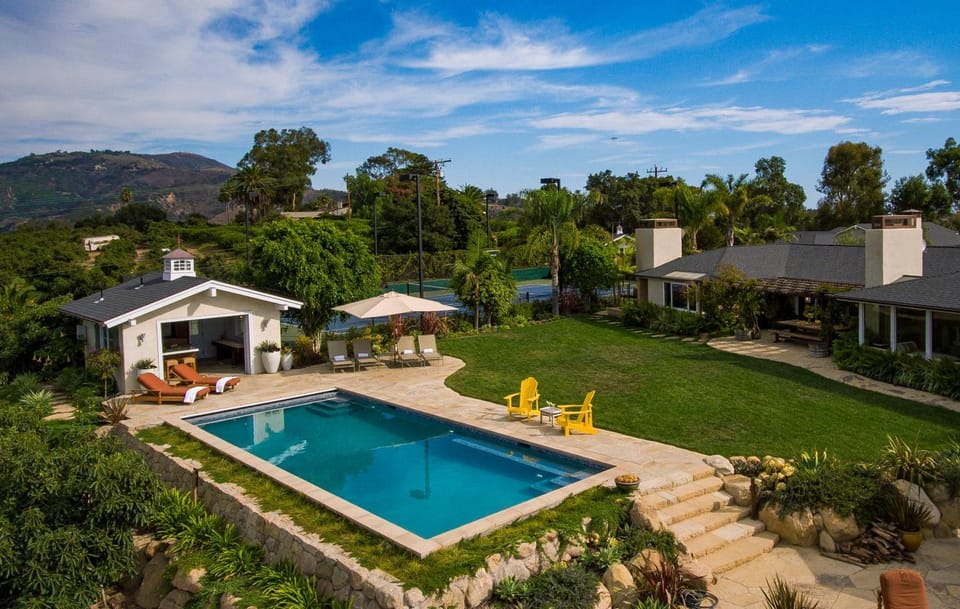 Bella Vista by Paradise Retreats Villa in Carpinteria