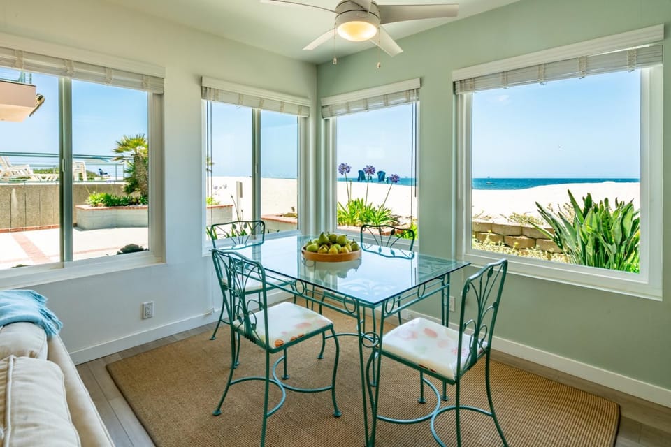 Carpinteria Dreamin by Paradise Retreats Villa in Carpinteria