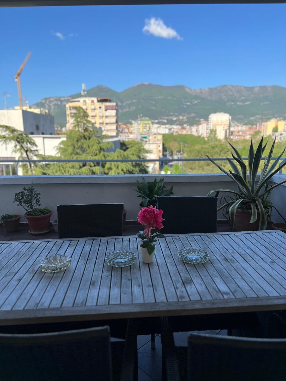 View (from property/room), Balcony/Terrace, Mountain view
