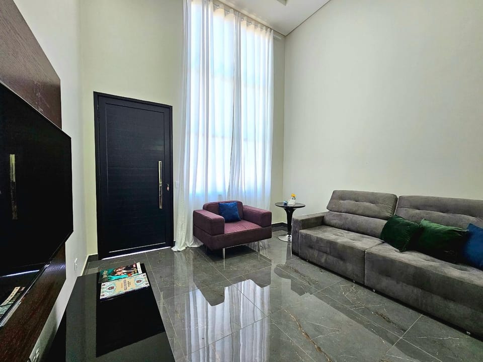 Casa 184 NOVA c banheira prox Cataratas e Argenti House in Foz do Iguaçu
