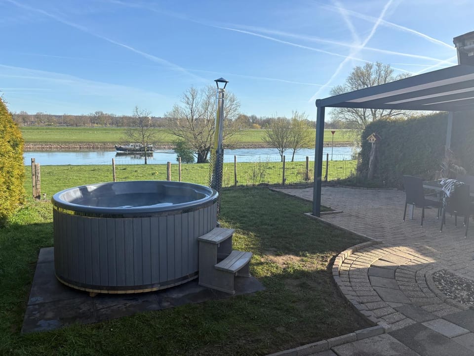 Natural landscape, Hot Tub, Pool view