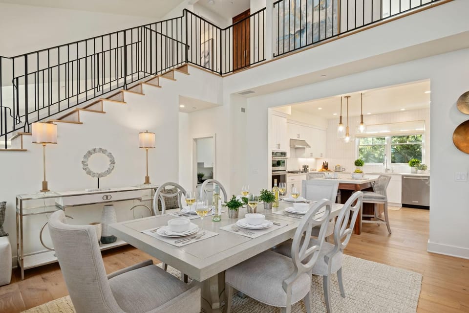 Lighthouse Dreams by Paradise Retreats Villa in Santa Barbara