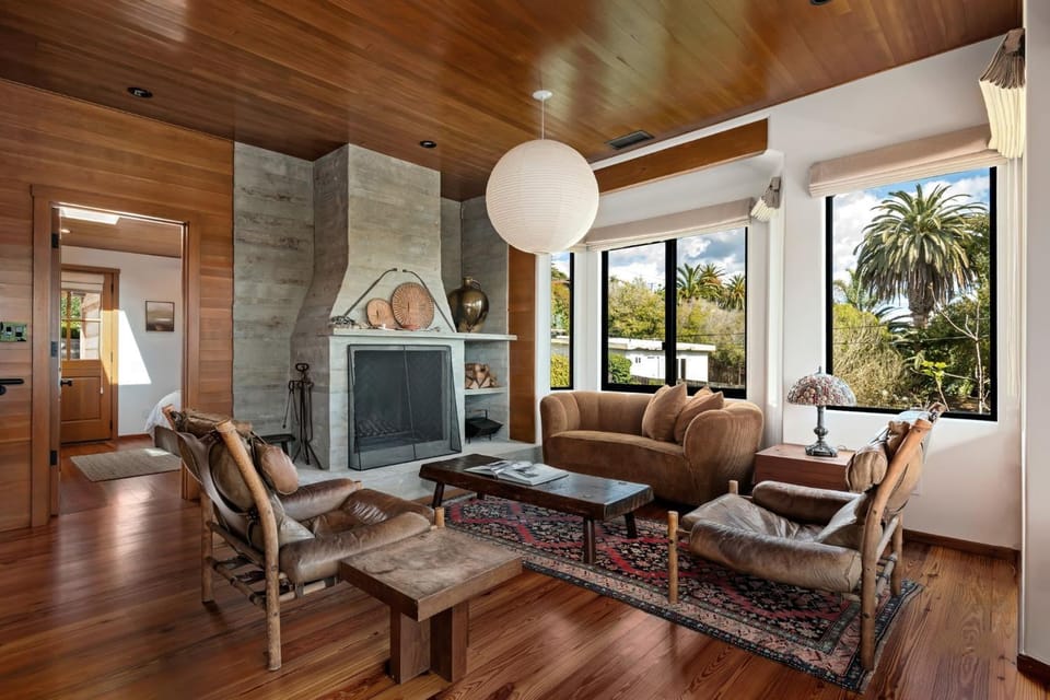 Ocean View House and Loft Villa in Summerland