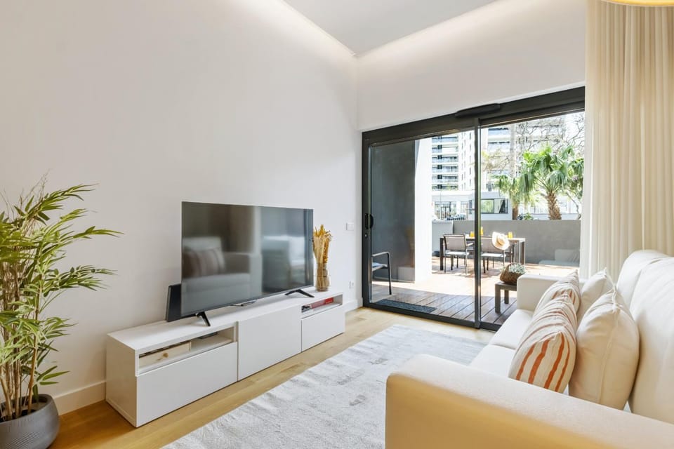 Communal lounge/ TV room, Living room