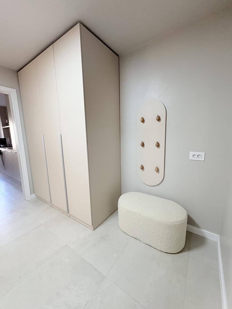 Lobby or reception, wardrobe