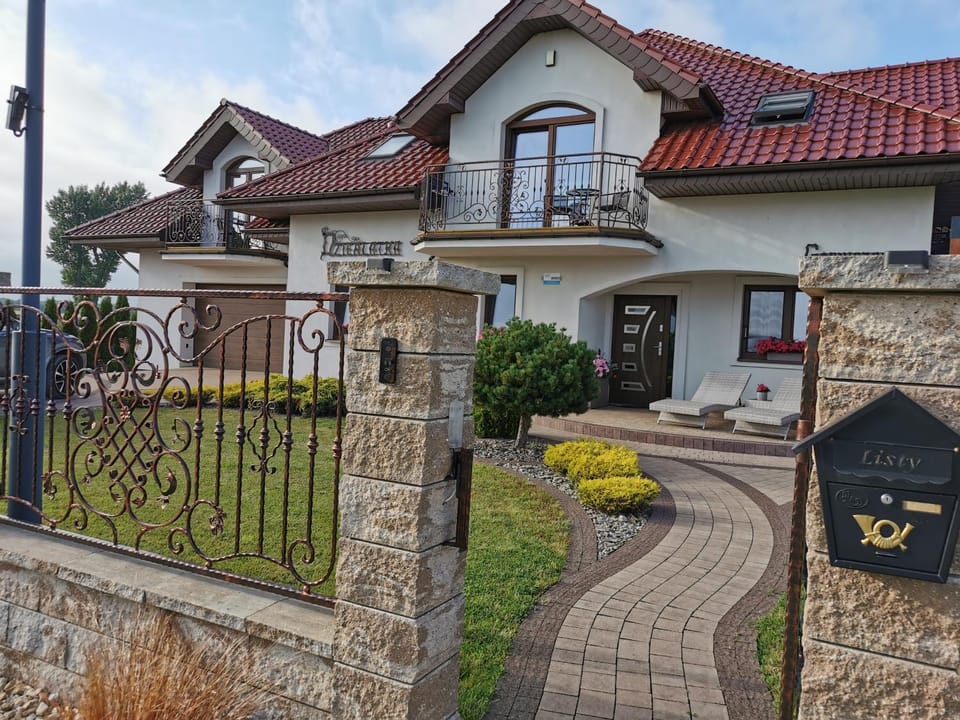 Ośrodek wypoczynkowy DZIERLATKA Nature lodge in Wladyslawowo