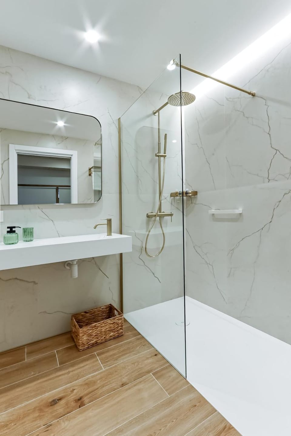 Shower, Bathroom