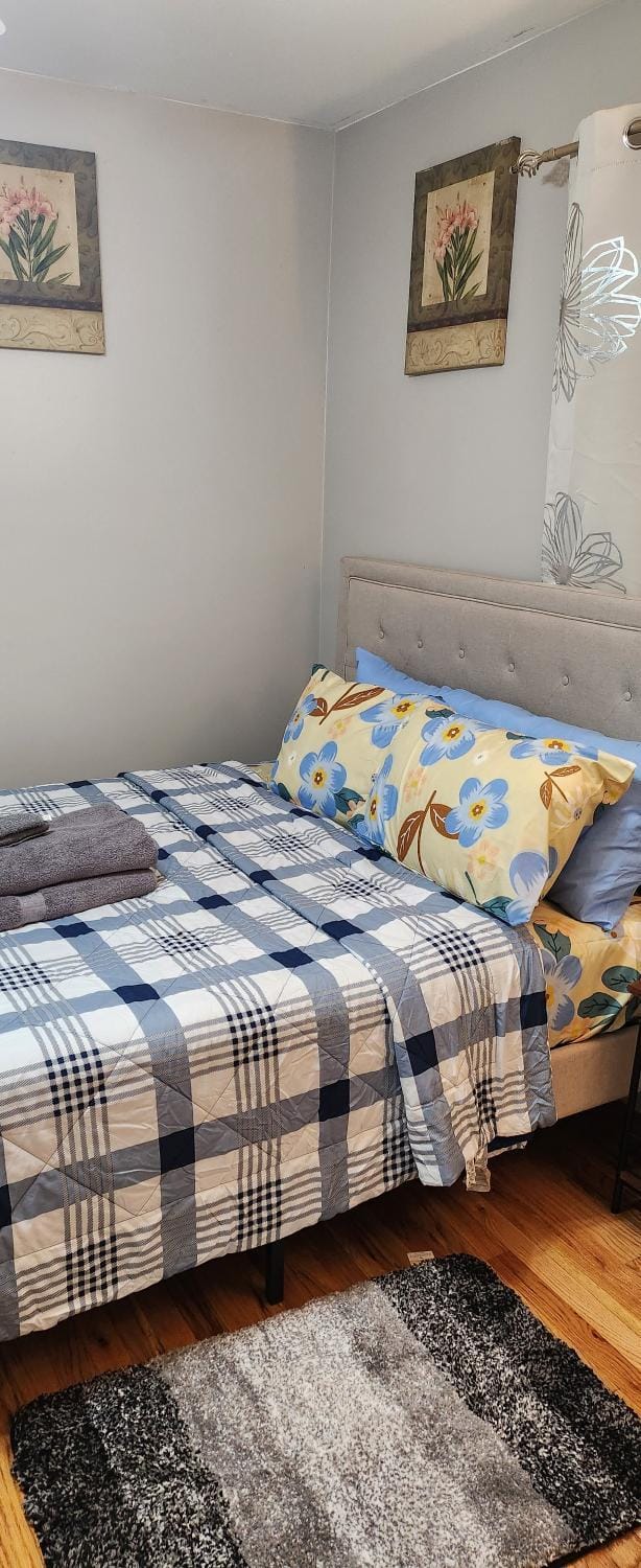 Happiness queen room 3 Vacation rental in East Orange