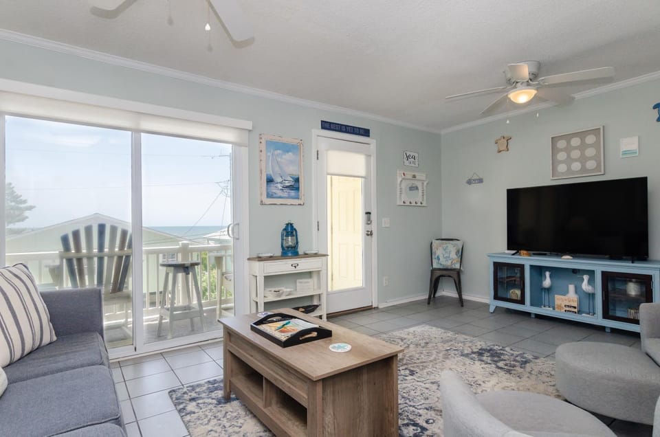 Now I Sea by Bryant Real Estate House in Carolina Beach