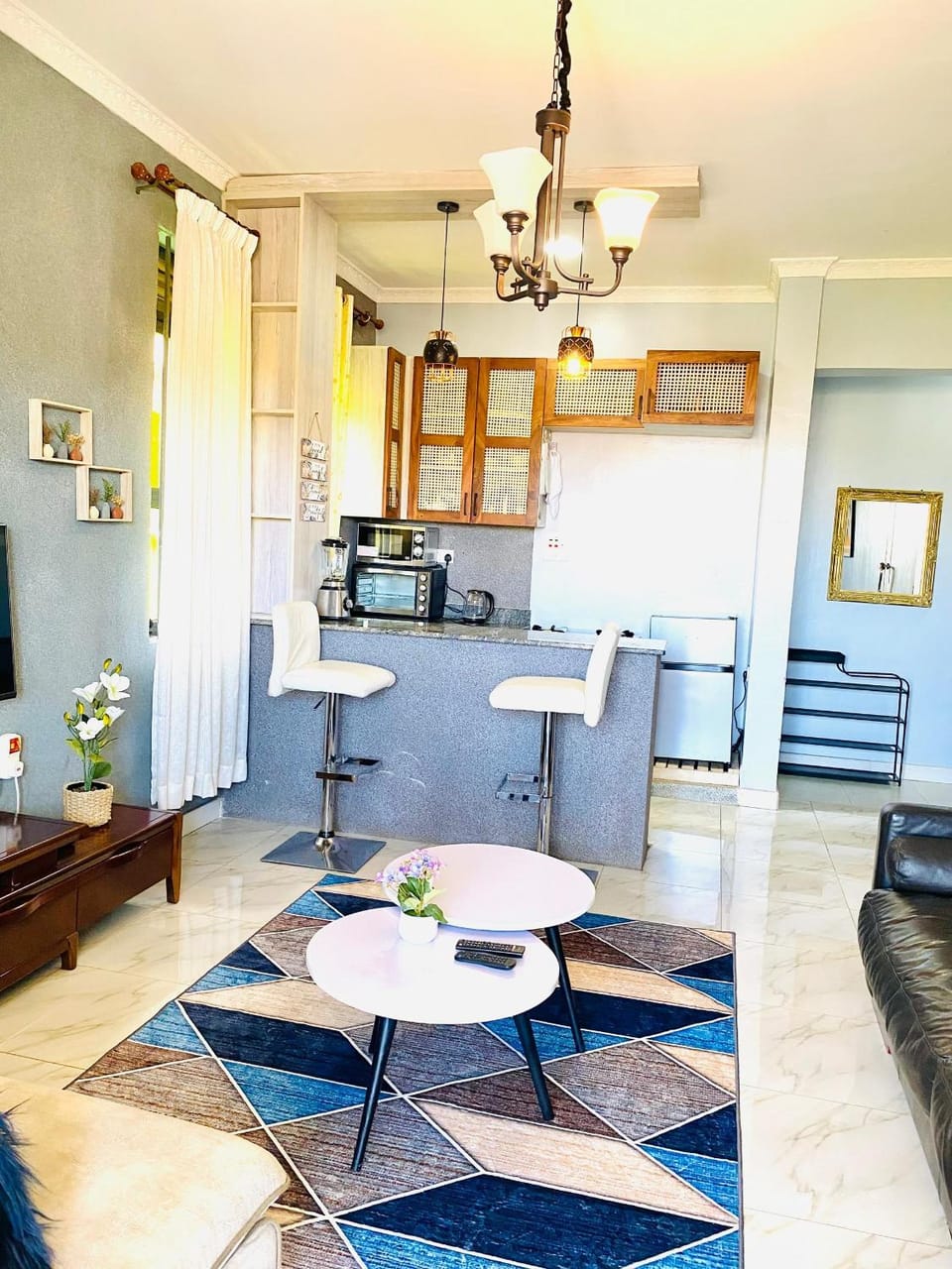 Kitchen or kitchenette, Living room