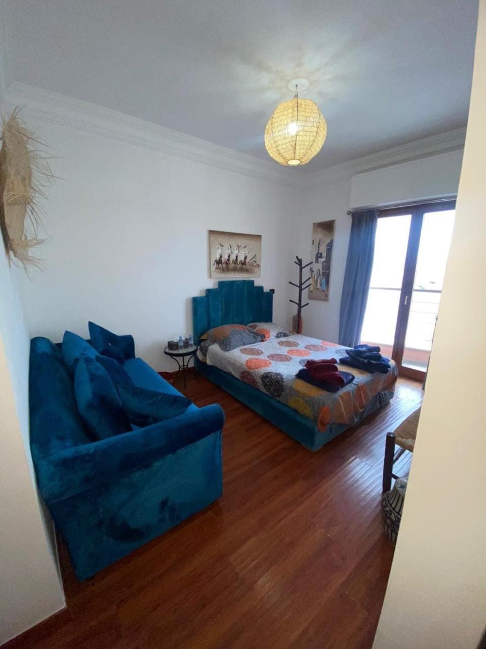 Photo of the whole room, Bedroom