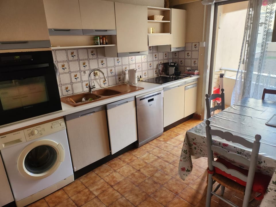 Roses appart Apartment in Saint-Raphael