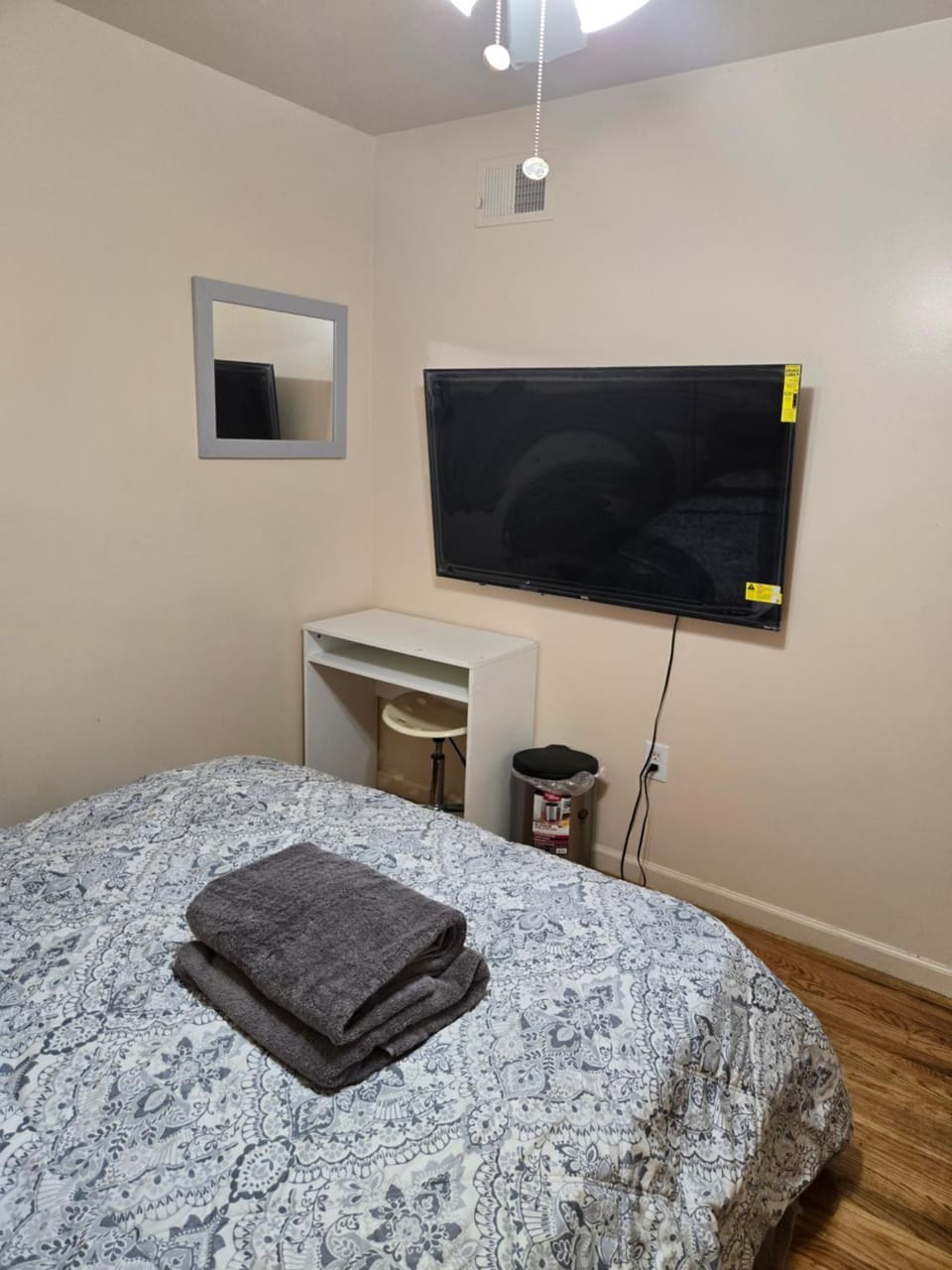 Honey queen room 5 Vacation rental in East Orange