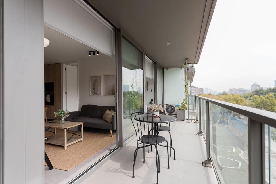 2BR near Arauco Park & Apoquindo Apartment in Las Condes