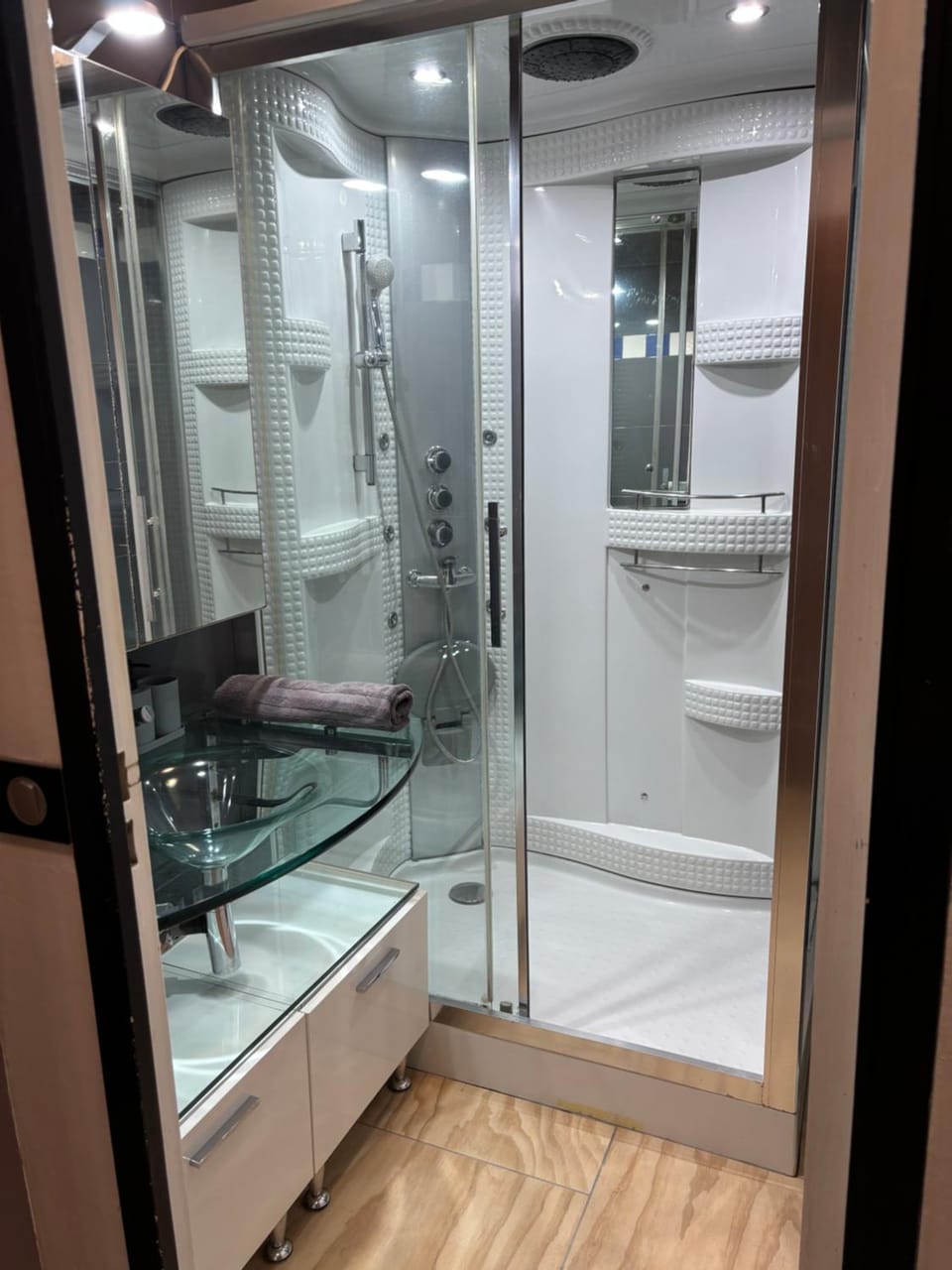 Studio piscine parking Cannes Apartment in Mougins