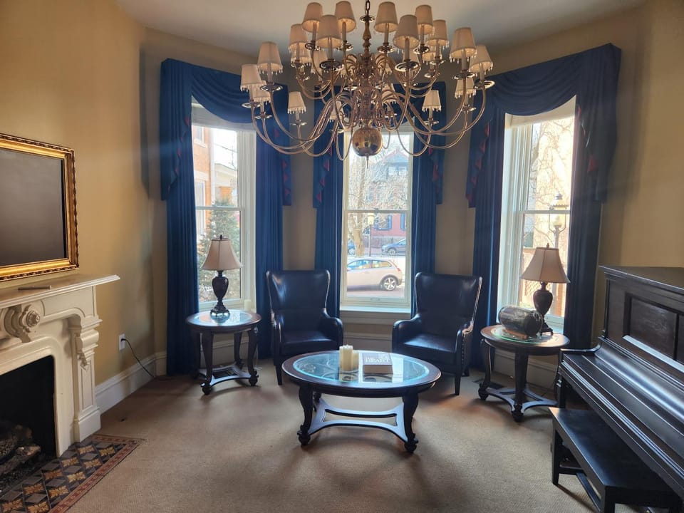 Seating area