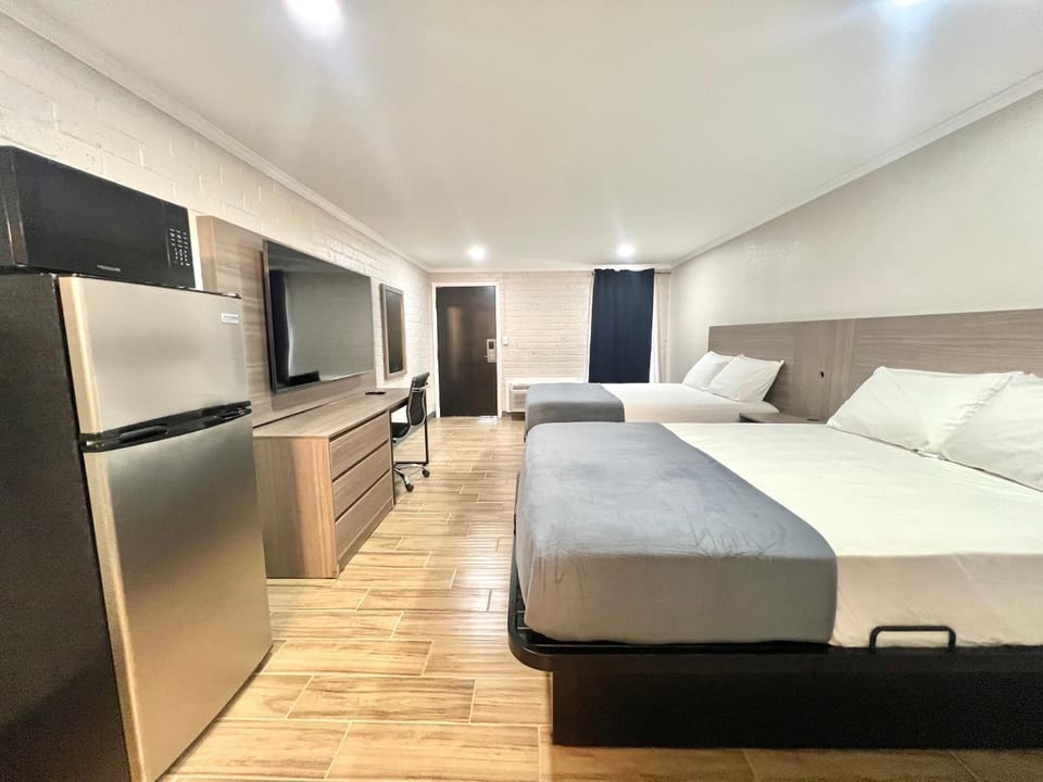 Economy Suites Extended Stay Hotel in Tulsa