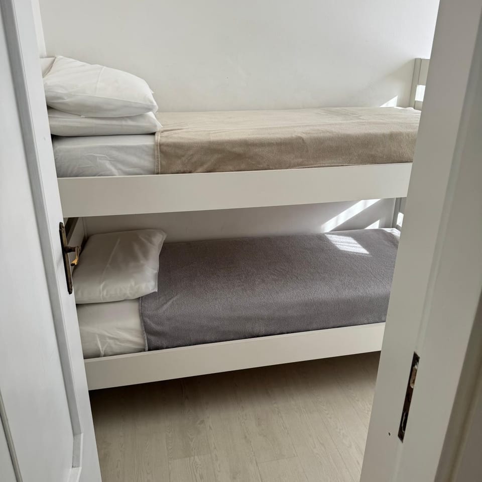 Photo of the whole room, Bedroom, bunk bed, wardrobe