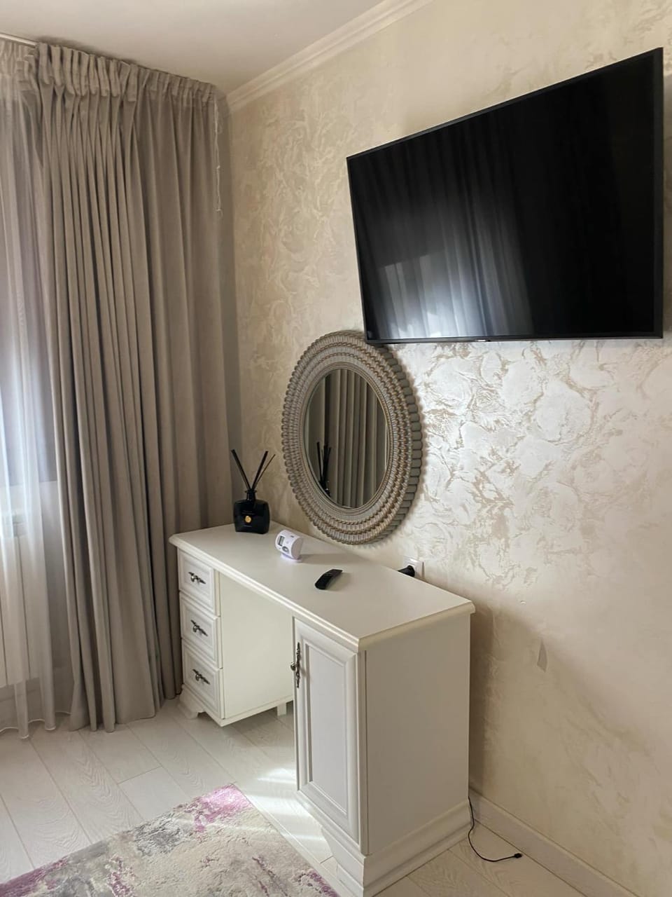 Glamorous Three Apartment in Romania