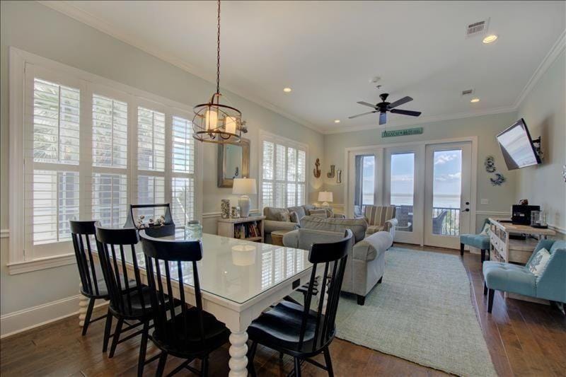 Ocean Cottage 120 House in Camden County