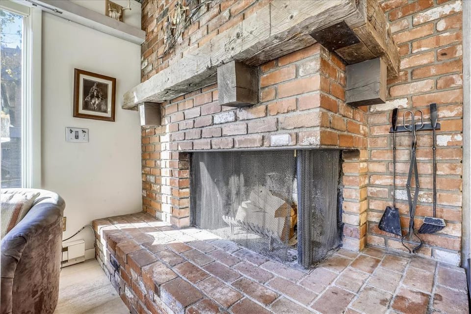 Spacious & Beautiful Condo - Steps to Ajax Gondola Apartment in Aspen