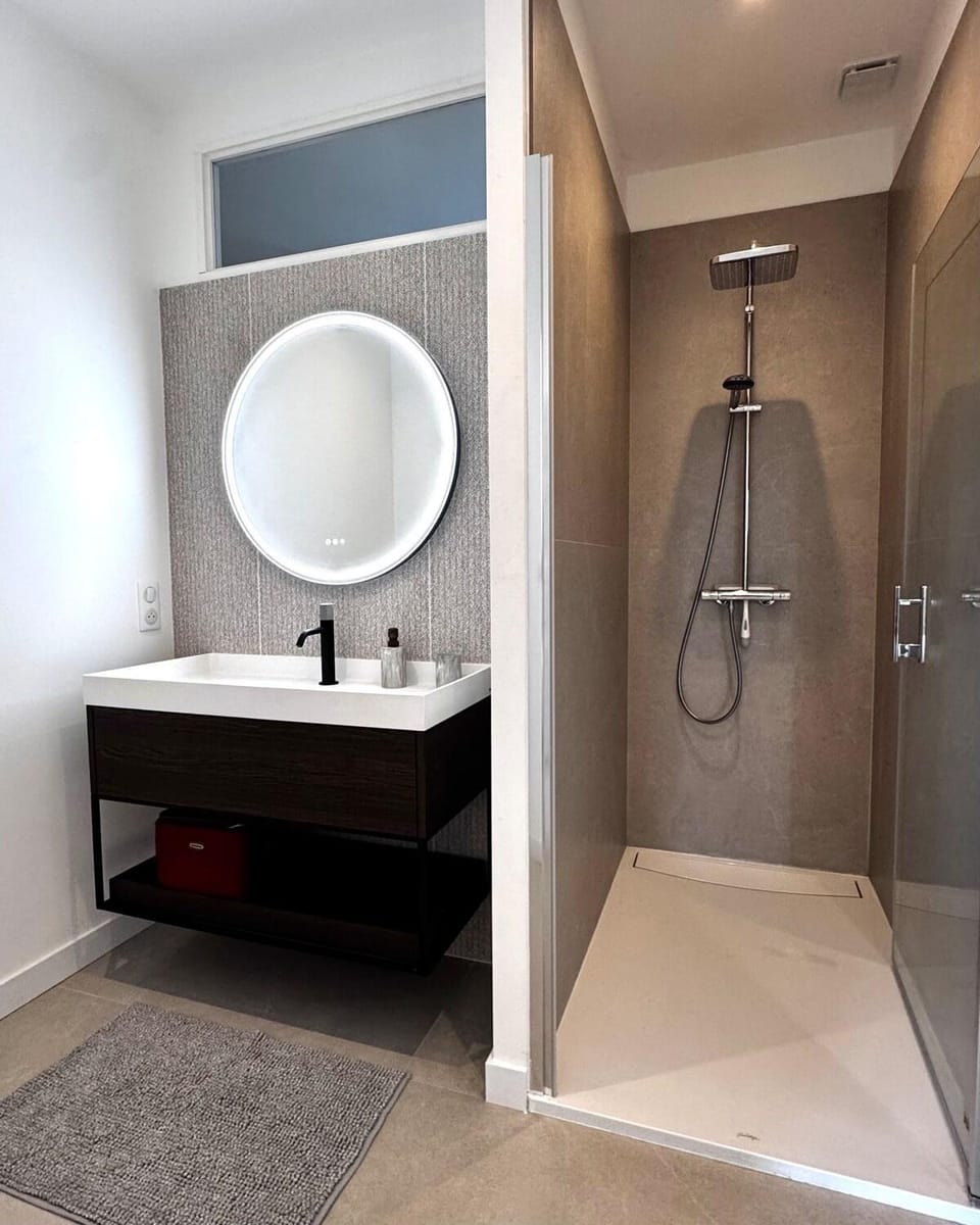 Shower, Bathroom