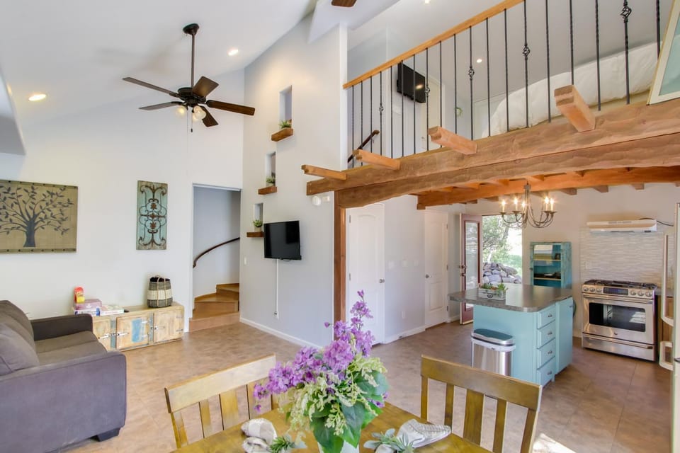 Walk to Riverfront Beach: Kernville Escape Apartment in Kernville