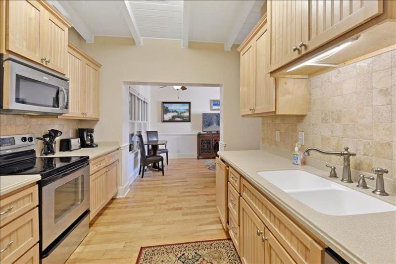 Breezy Cottage House in Camden County