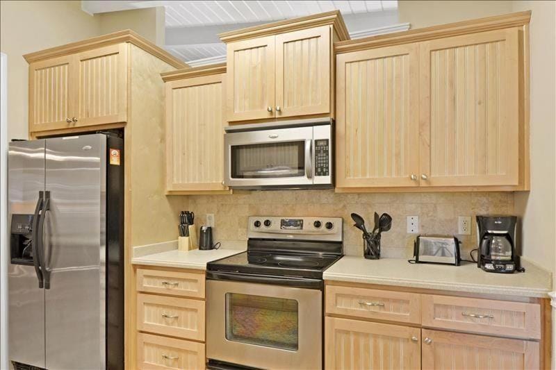 Breezy Cottage House in Camden County