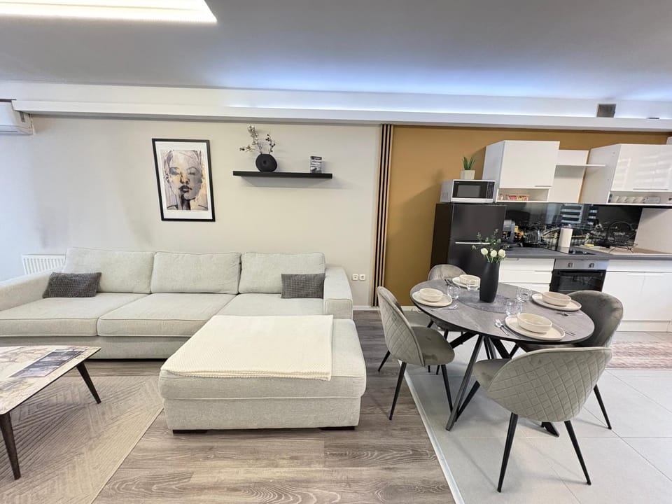 Living room, Seating area, Dining area