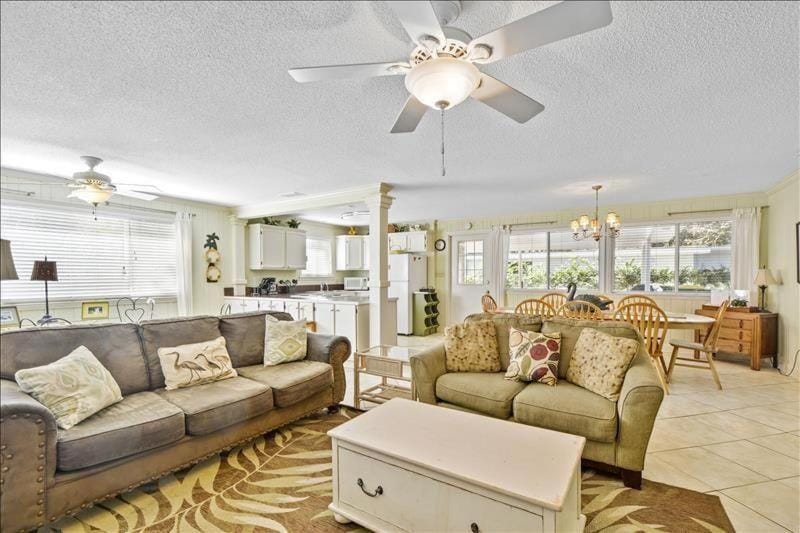 Swan Cottage House in Camden County