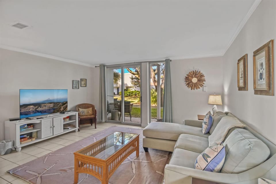 Villa 282 - Shipwatch Retreat House in Camden County